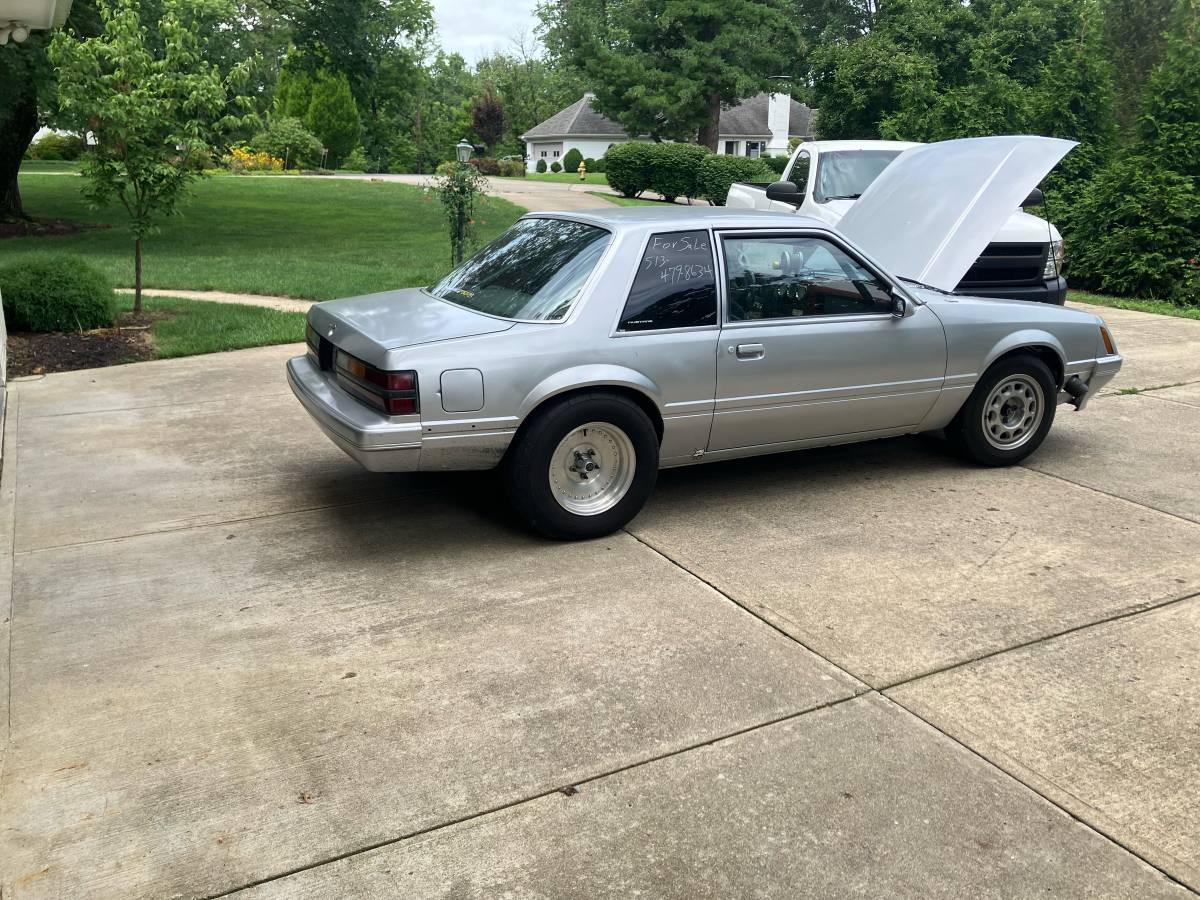 Ford-mustang-1979-silver-8