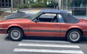 Ford-mustang-1984