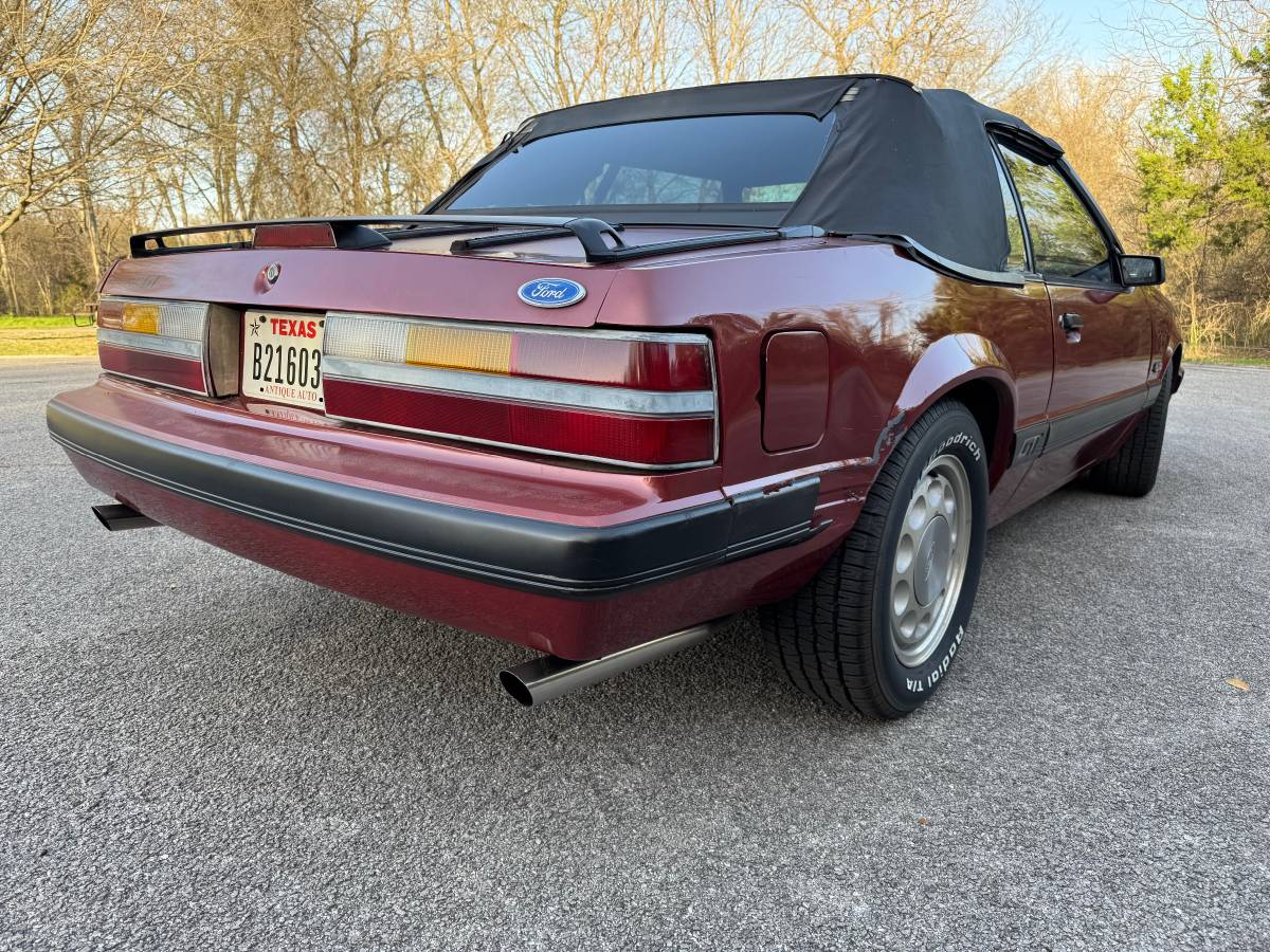 Ford-mustang-1986-red-2