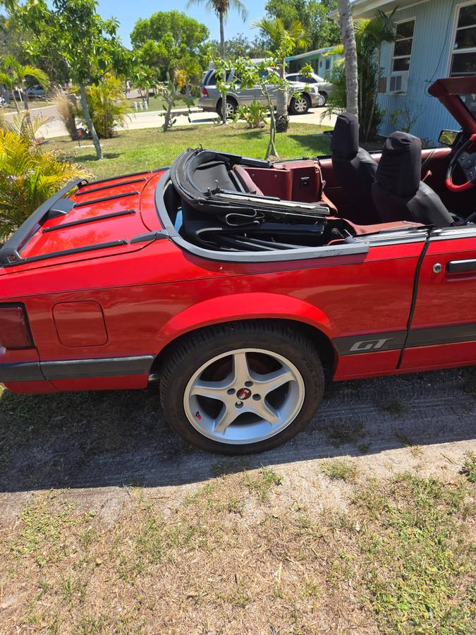 Ford-mustang-1986-red-8