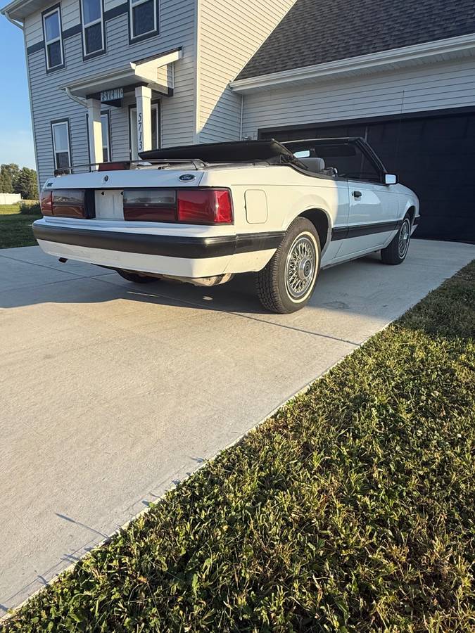 Ford-mustang-1988-1