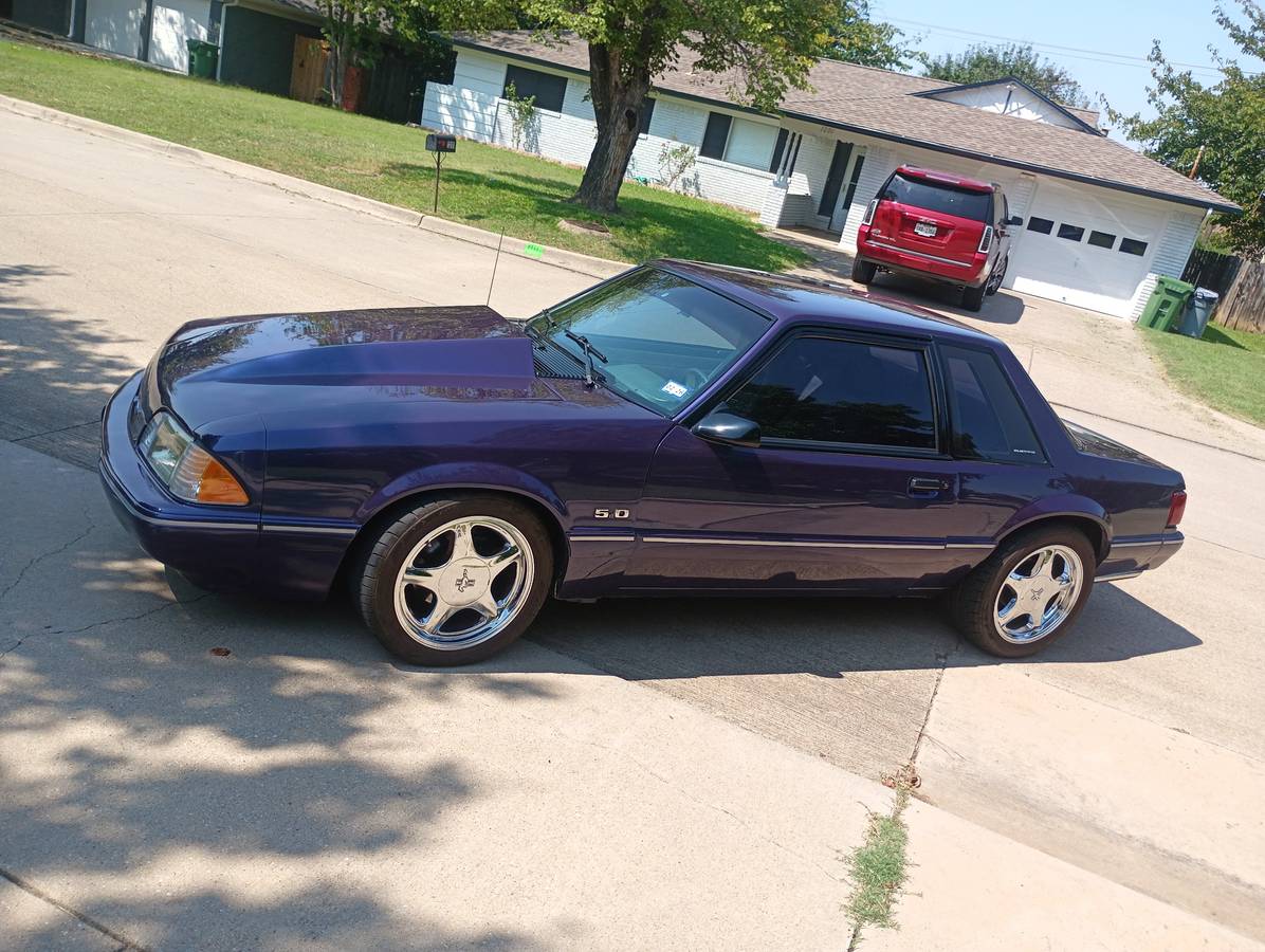 Ford-mustang-1988-1