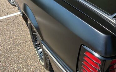 Ford-mustang-1988-black-2