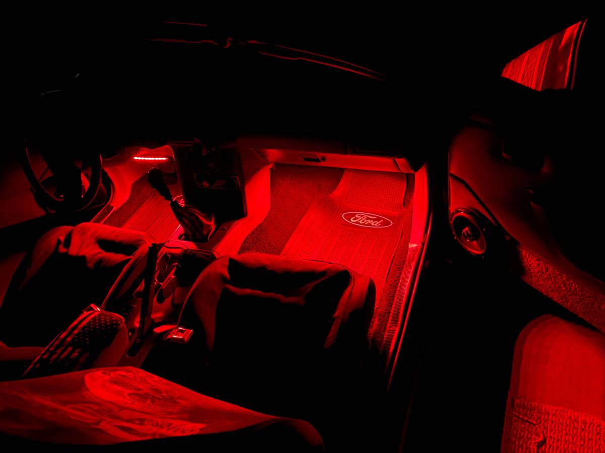 Ford-mustang-1988-black-20