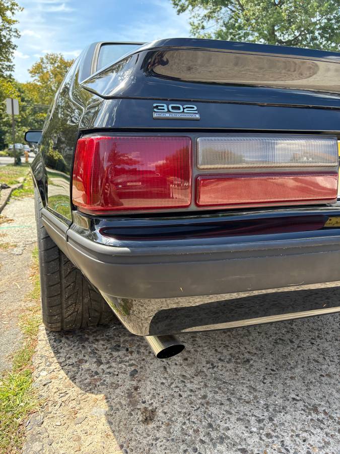 Ford-mustang-1988-black-7