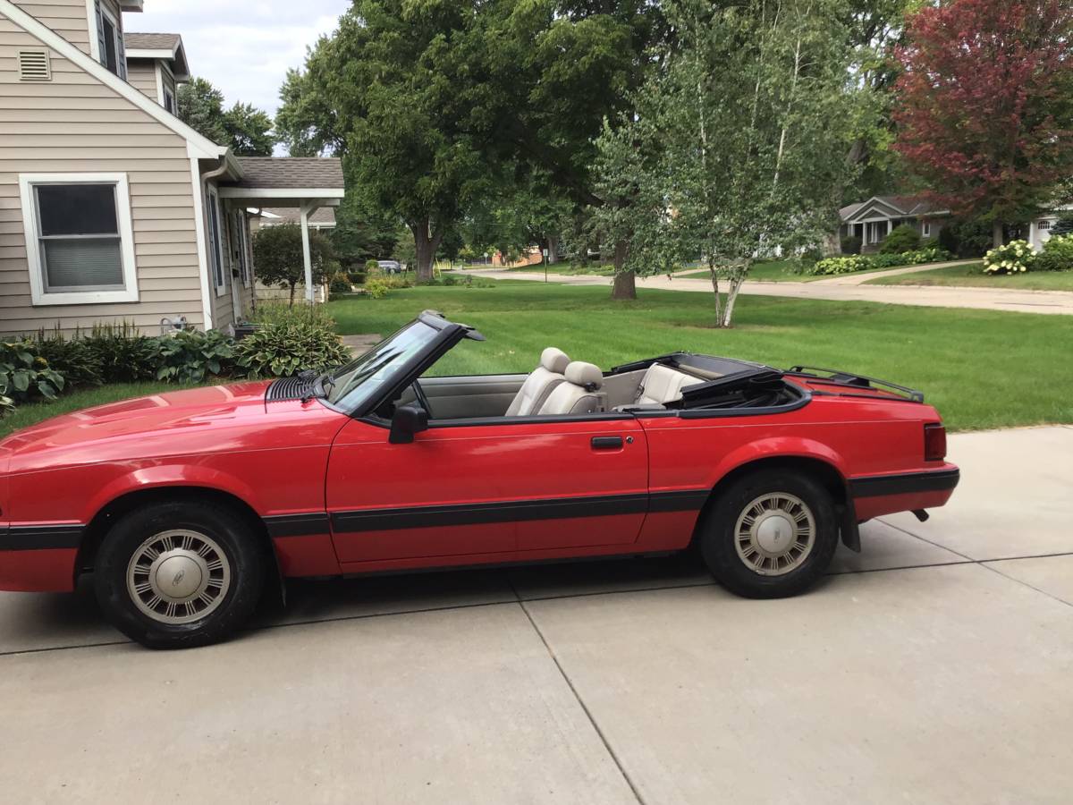 Ford-mustang-1991-red-2