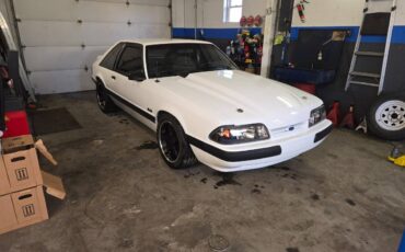 Ford-mustang-1991-white