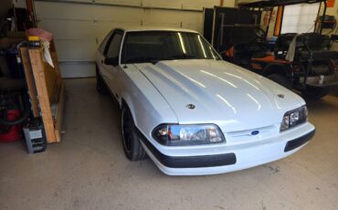 Ford-mustang-1991-white-2