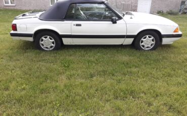 Ford-mustang-1991-white-3