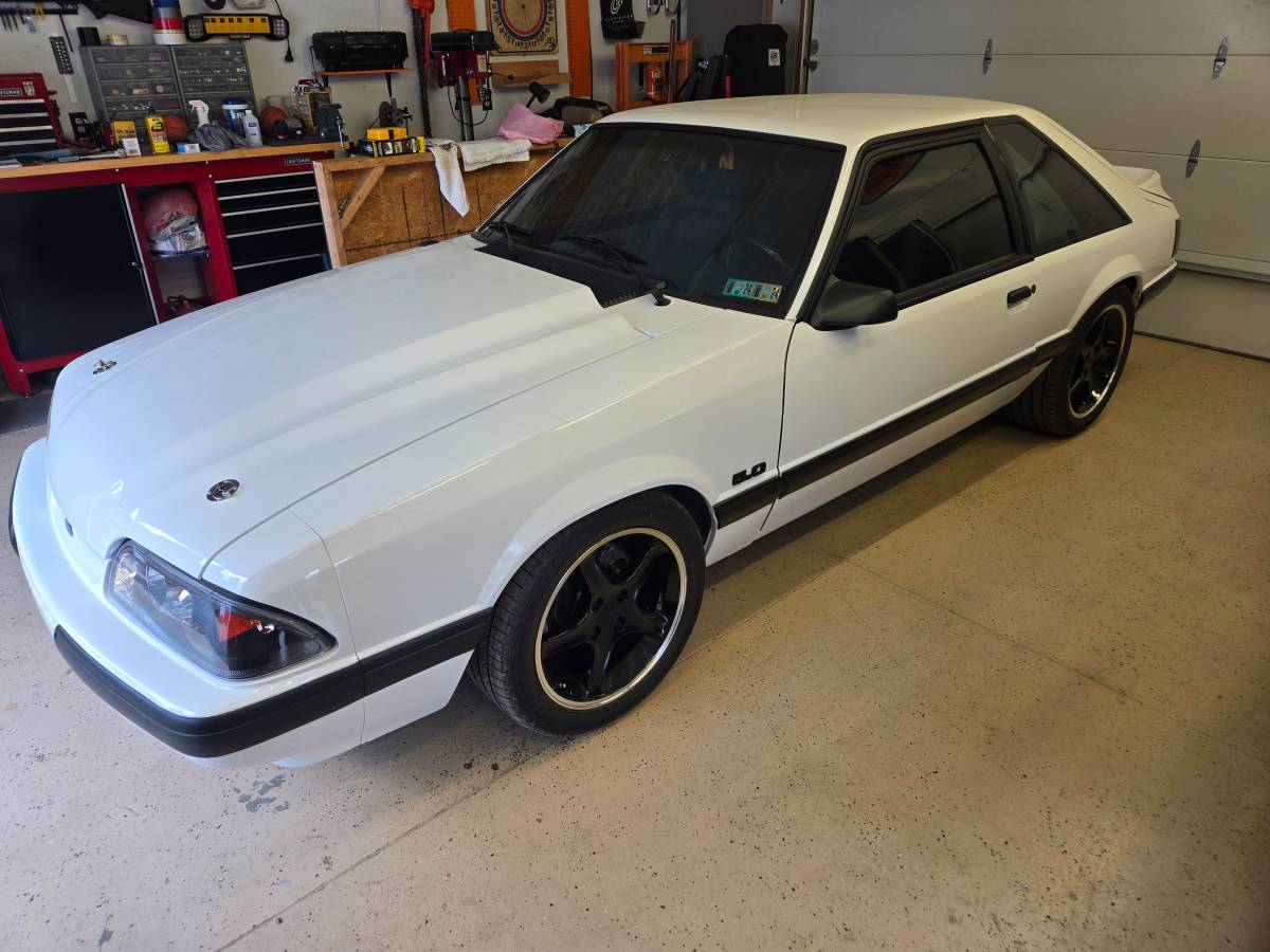 Ford-mustang-1991-white-4