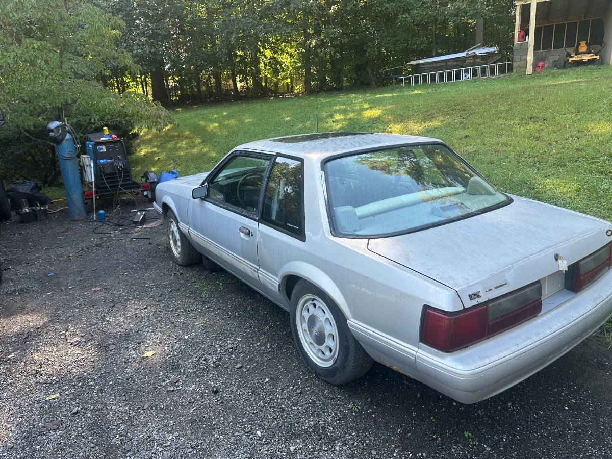 Ford-mustang-1992-1