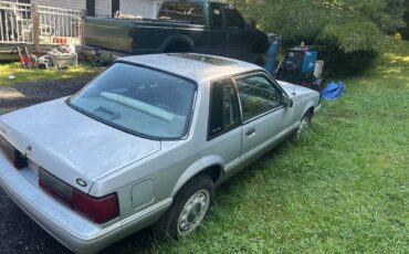 Ford-mustang-1992-3