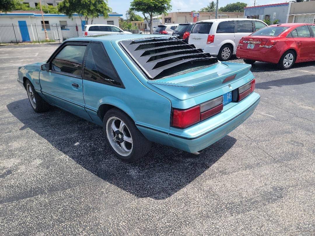 Ford-mustang-1993-2