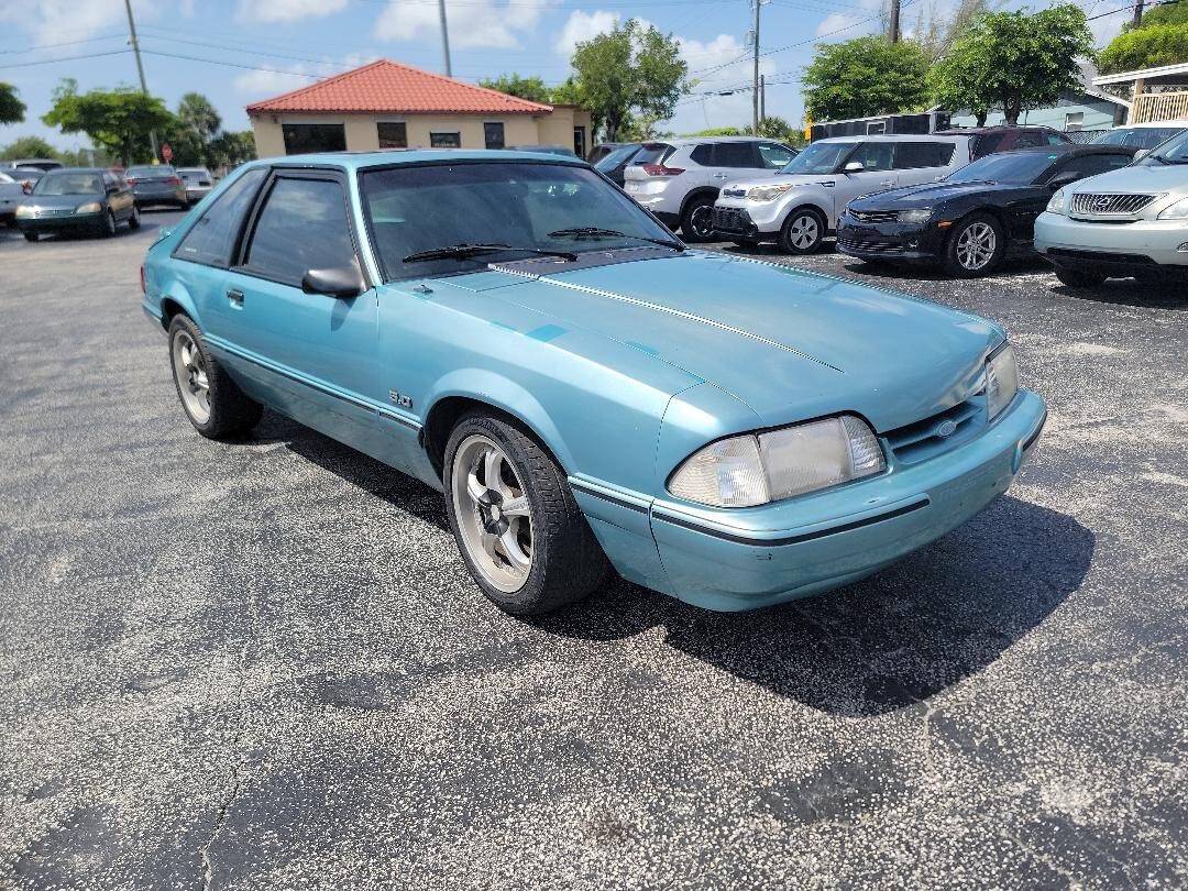 Ford-mustang-1993