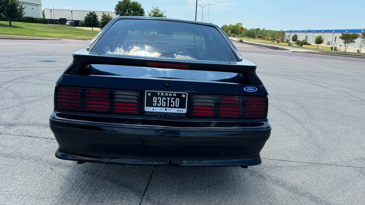 Ford-mustang-1993-black-4