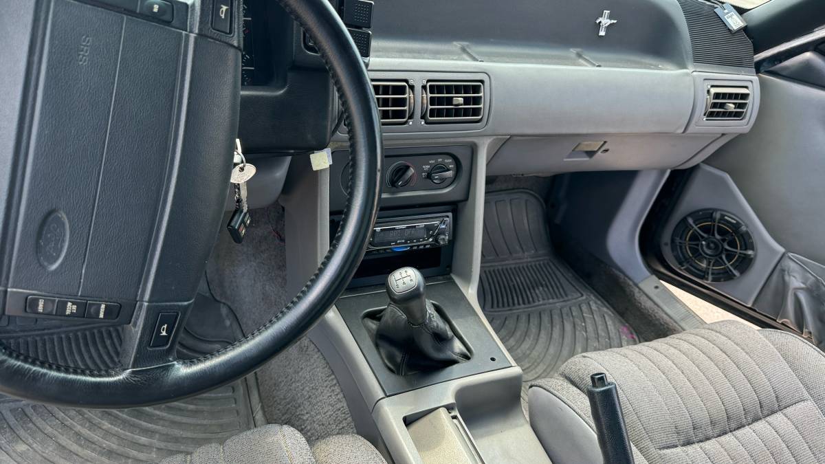 Ford-mustang-1993-black-8