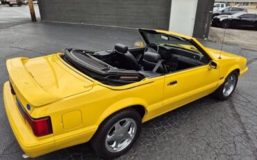 Ford-mustang-1993-yellow-1