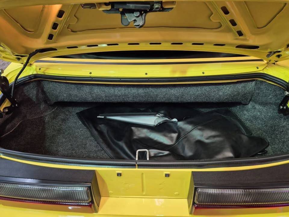 Ford-mustang-1993-yellow-6
