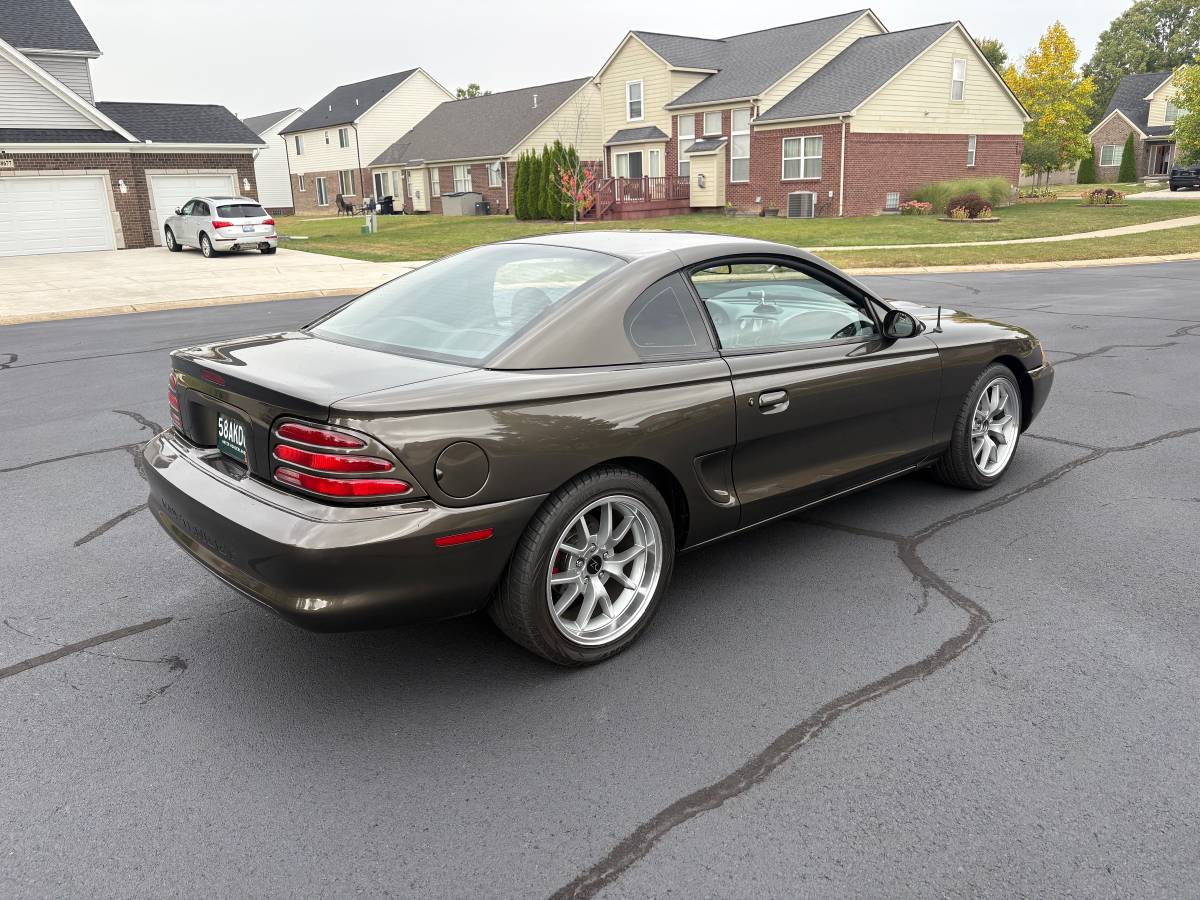 Ford-mustang-1994-brown-1