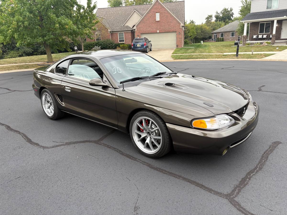 Ford-mustang-1994-brown-2