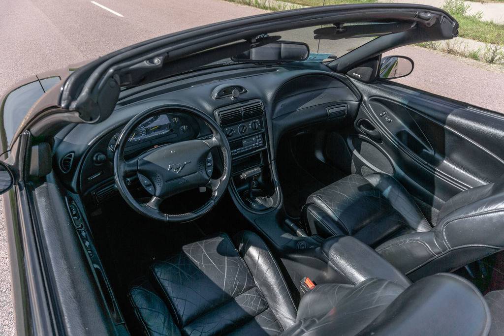 Ford-mustang-1995-black-25