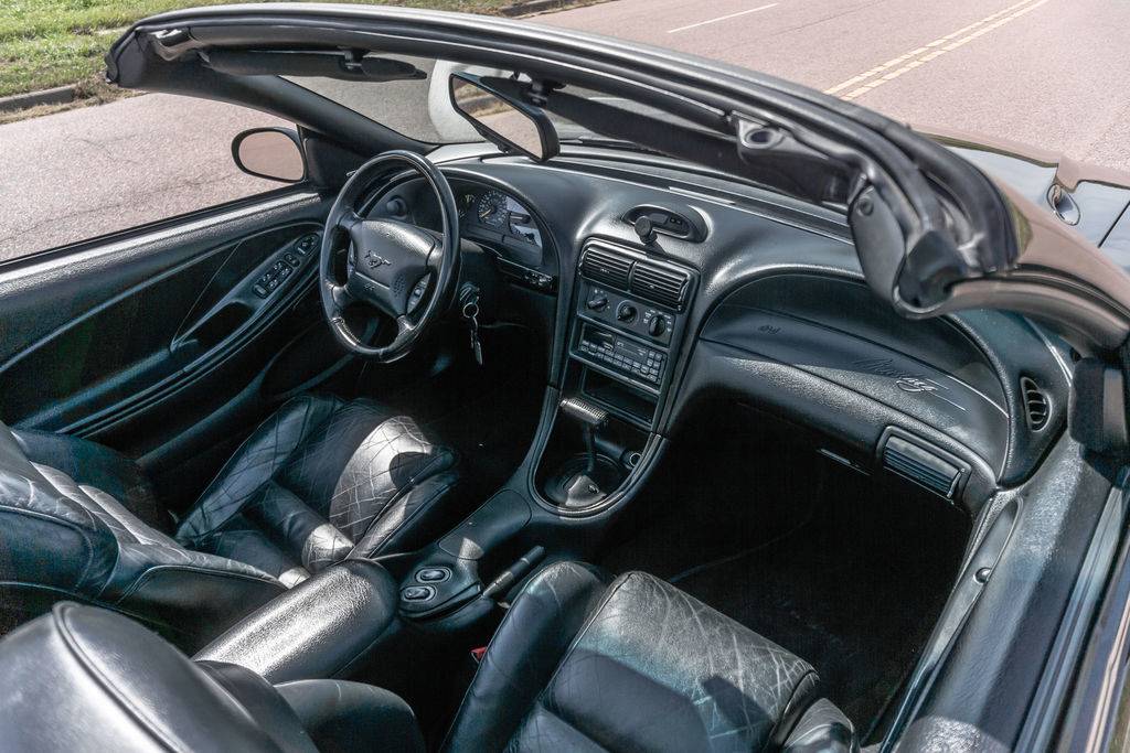Ford-mustang-1995-black-27