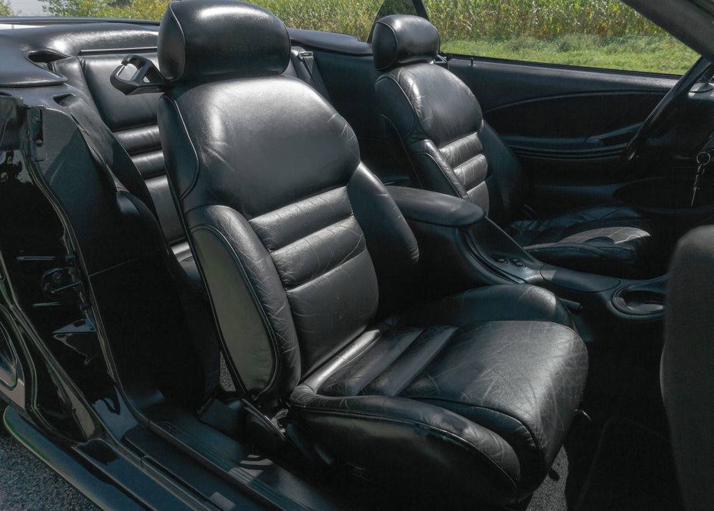 Ford-mustang-1995-black-40