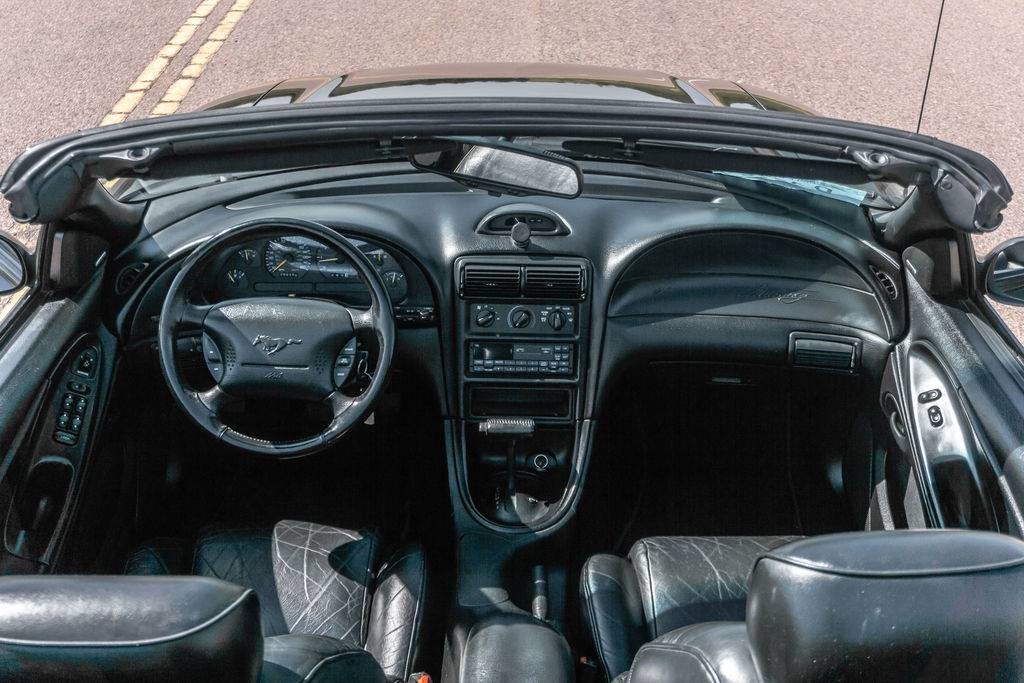 Ford-mustang-1995-black-45