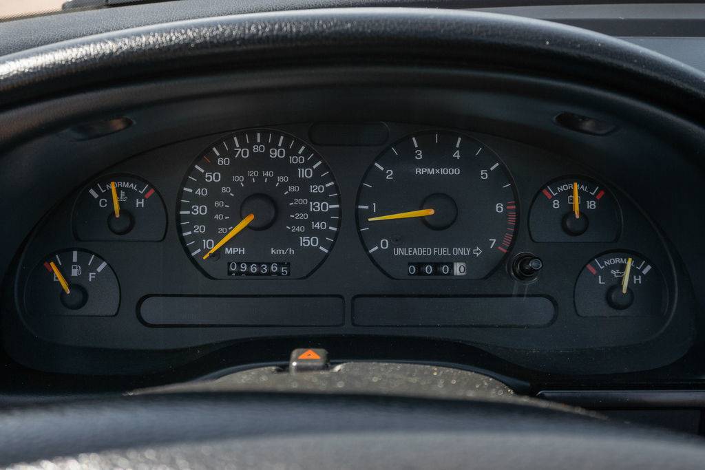 Ford-mustang-1995-black