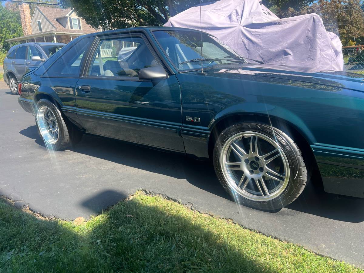 Ford-mustang-5.0-1992-green