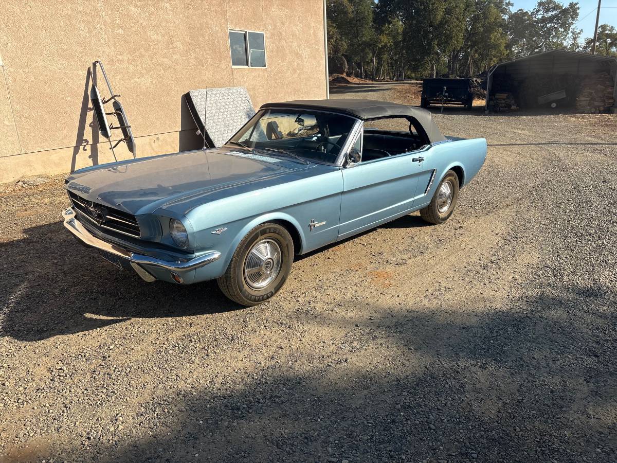 Ford-mustang-convertible-1965