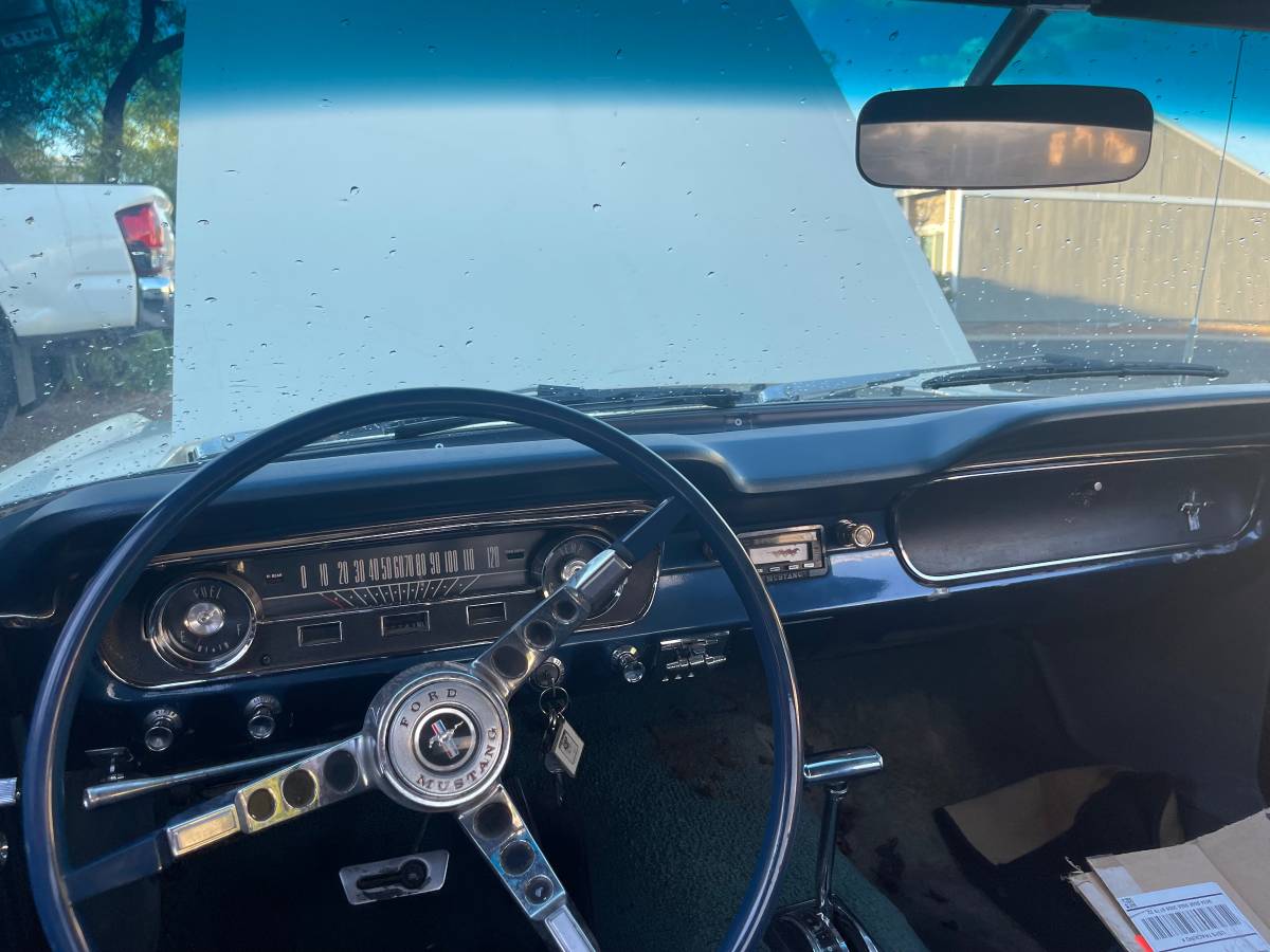 Ford-mustang-convertible-1965-5