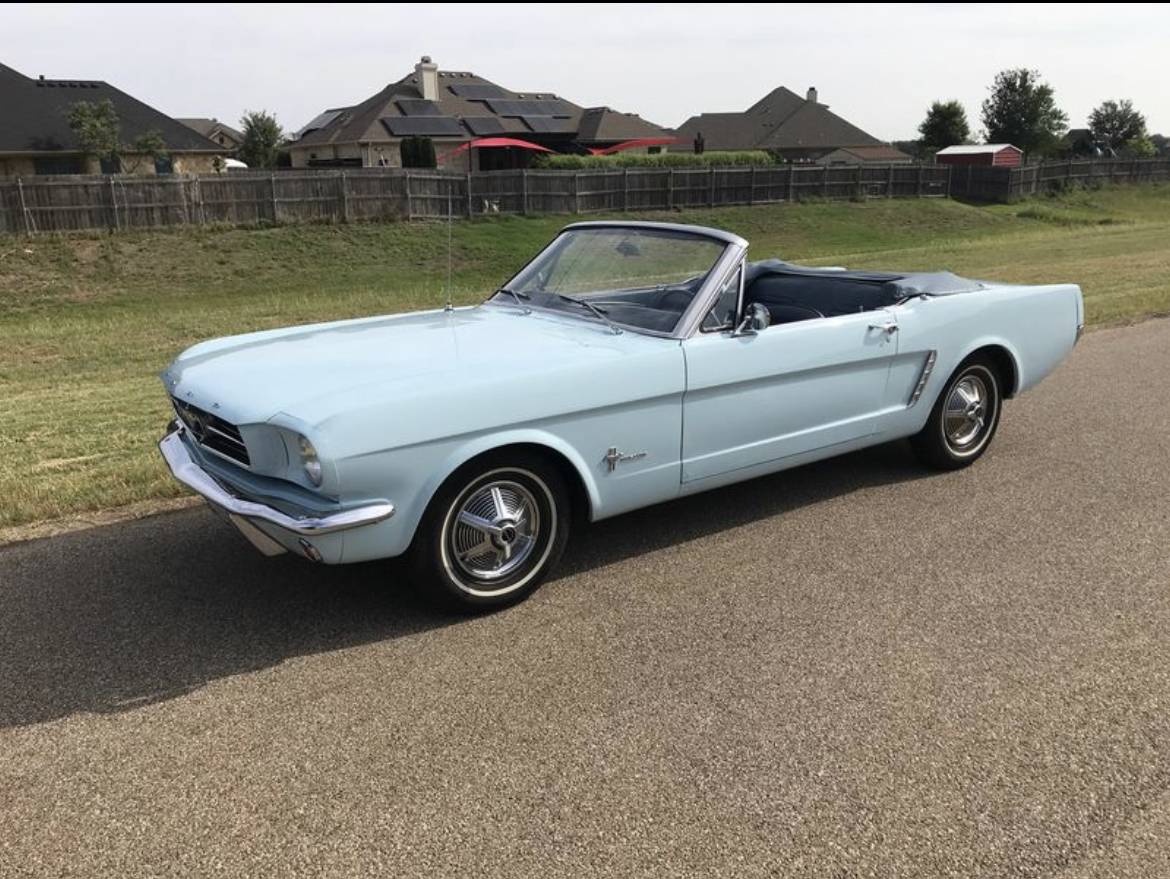 Ford-mustang-convertible-1965-5