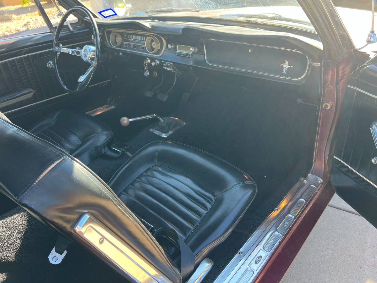 Ford-mustang-convertible-1965-custom-2