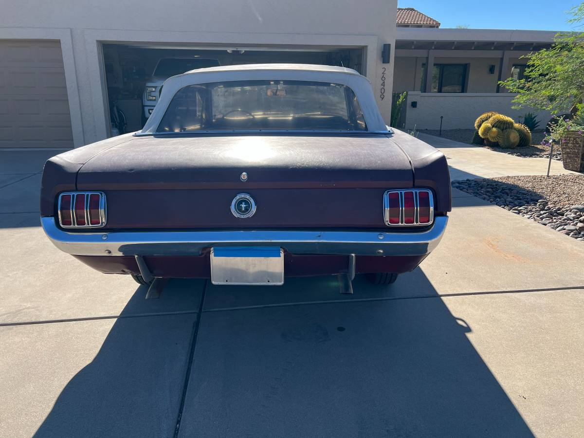 Ford-mustang-convertible-1965-custom-4