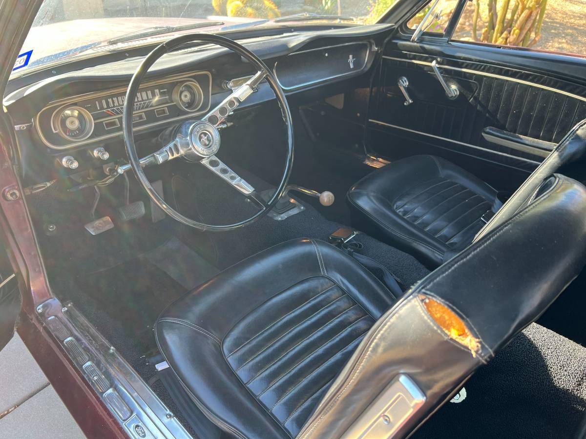 Ford-mustang-convertible-1965-custom-7
