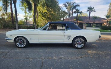 Ford-mustang-convertible-1966-1