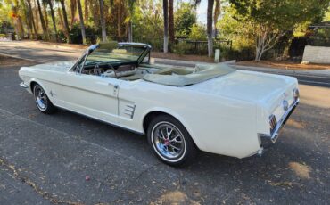 Ford-mustang-convertible-1966-10