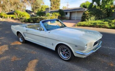 Ford-mustang-convertible-1966-13