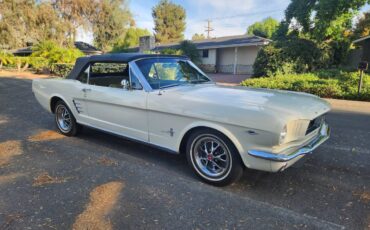 Ford-mustang-convertible-1966-2