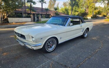 Ford-mustang-convertible-1966