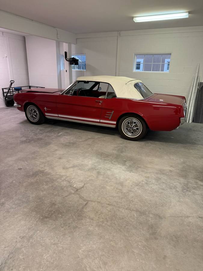 Ford-mustang-convertible-1966-red-7