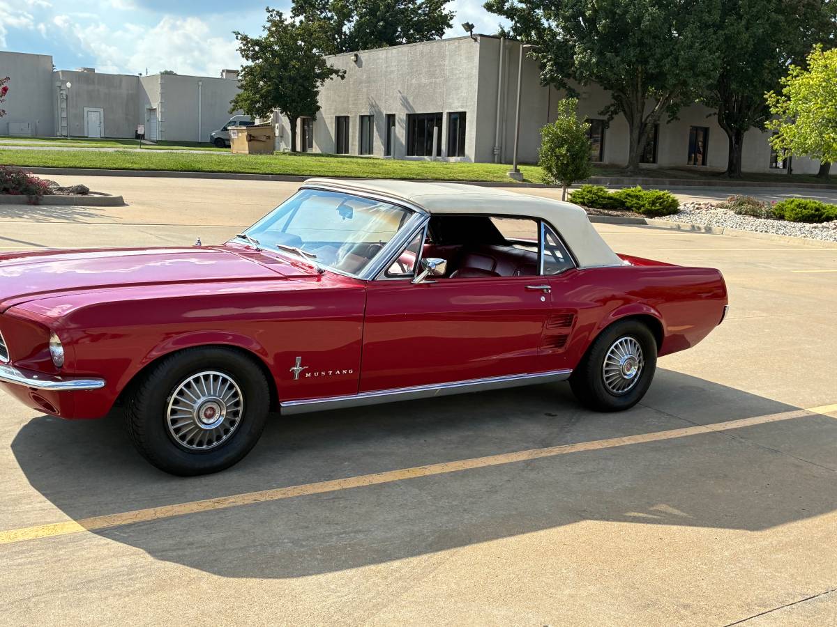 Ford-mustang-convertible-1967-red-8
