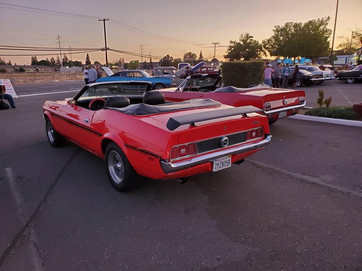 Ford-mustang-convertible-1973-red