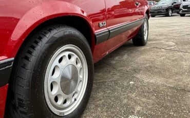 Ford-mustang-convertible-1987-red