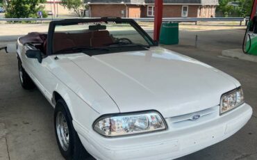 Ford-mustang-convertible-1993-white-1