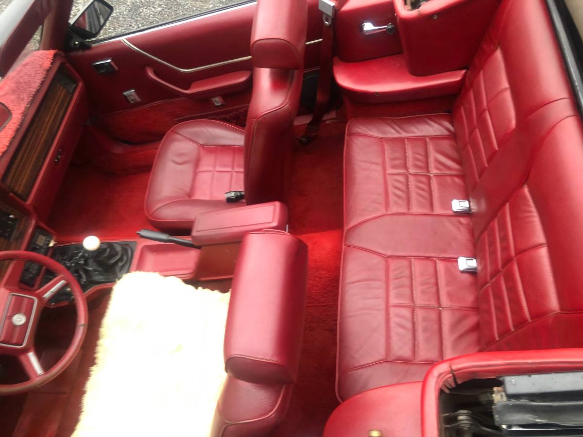 Ford-mustang-convertible-glx-1983-black-9