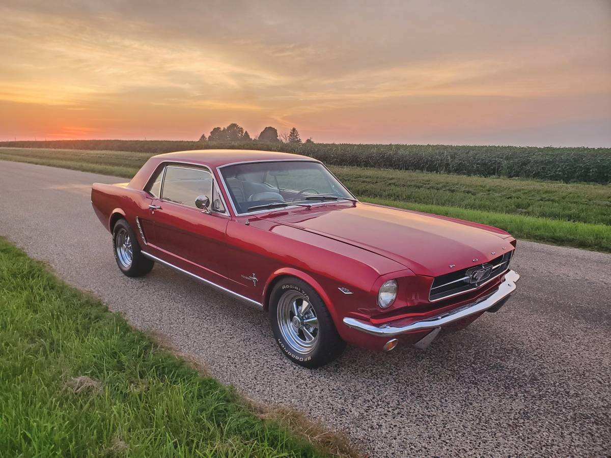 Ford-mustang-coup-1965-red