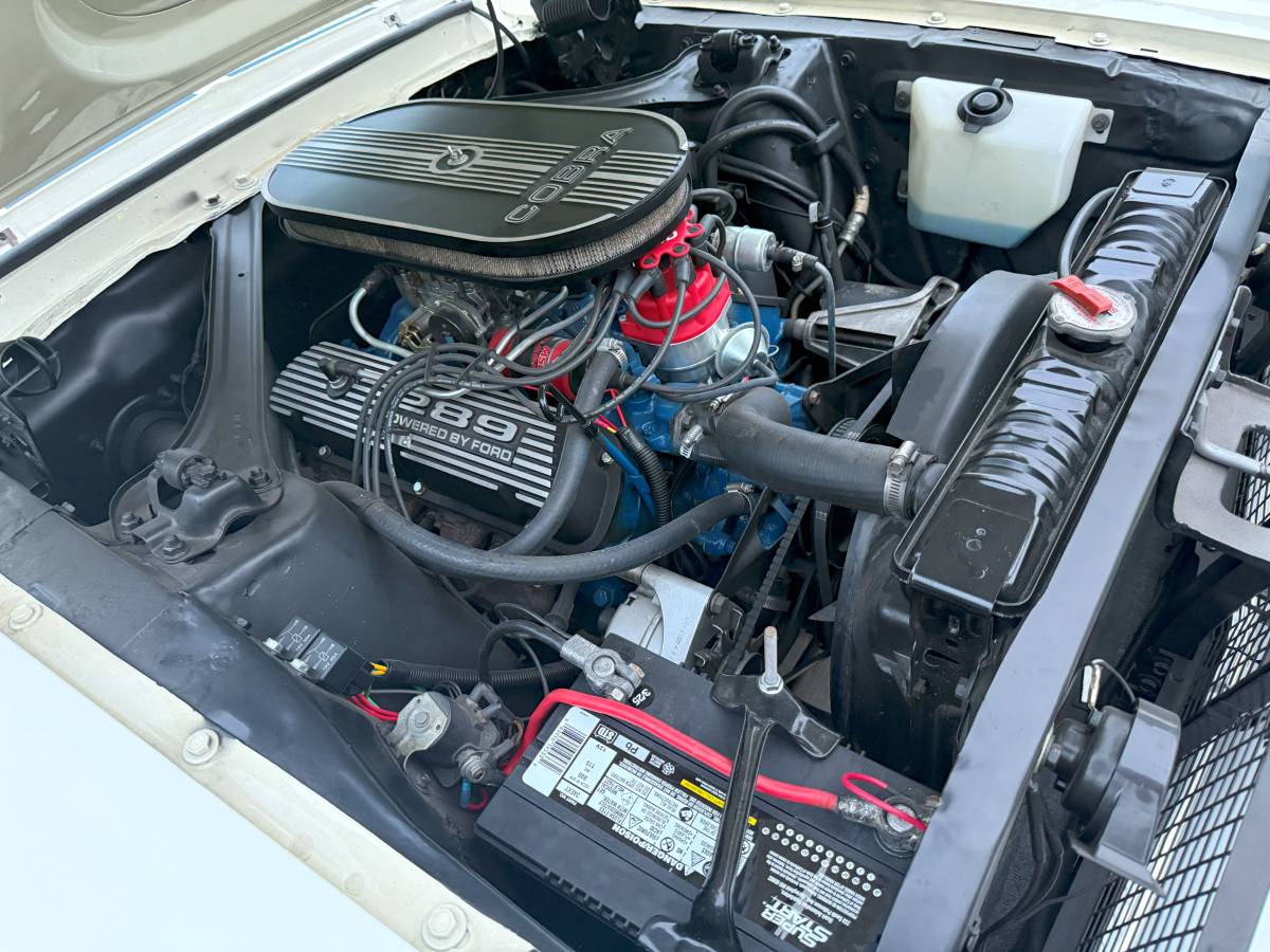 Ford-mustang-coupe-1967-white-13