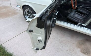 Ford-mustang-coupe-1967-white-15